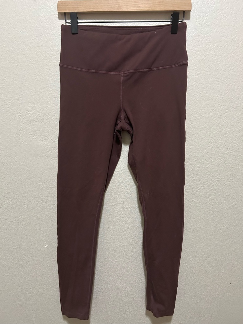 Prana Maroon Leggings Size Medium Yoga Athleisure Outdoor Hiking